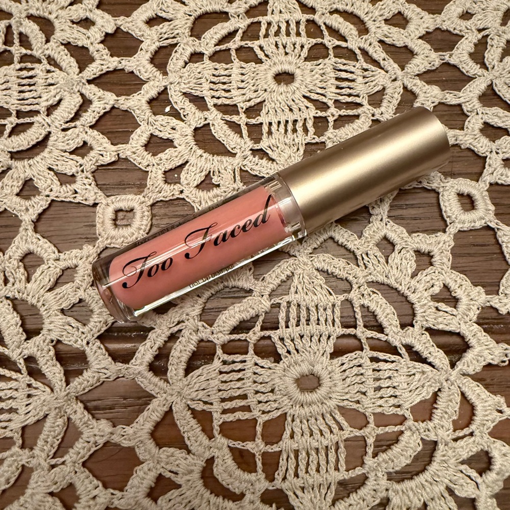 Too Faced Lip Gloss - Naked Dolly